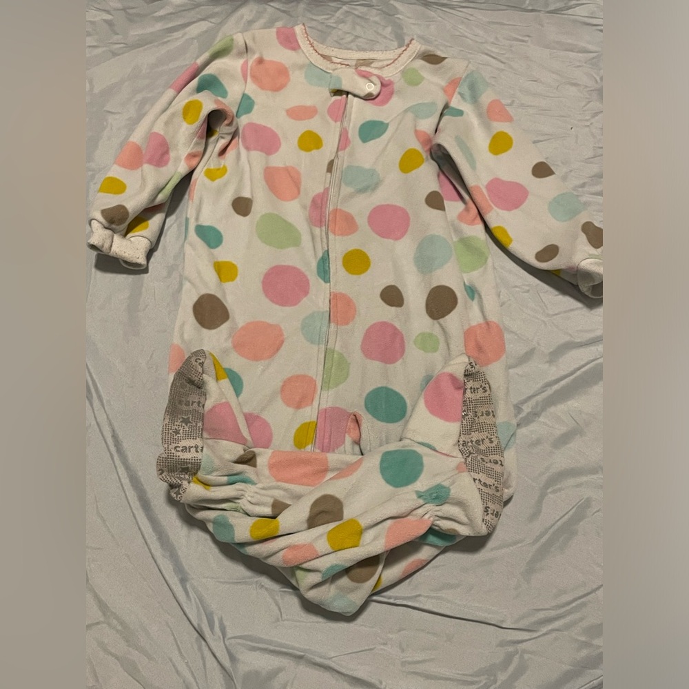 2 footsie pajamas